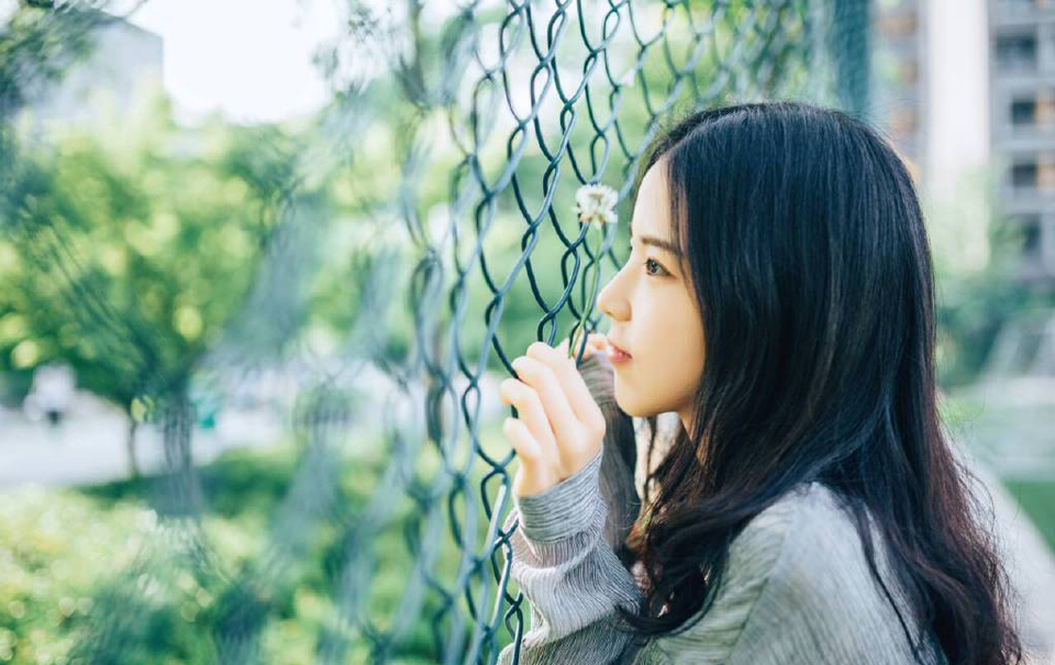 “救我？”刘璝皱了皱眉，沉声道。